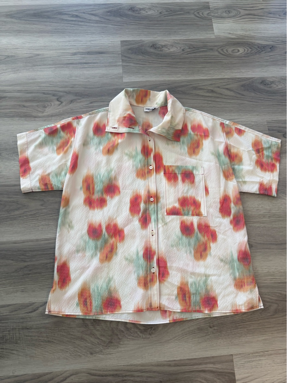 Kenzo White Short Sleeve Button-Down Shirt with Red and Orange Floral Print